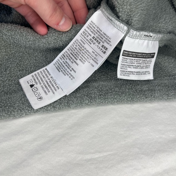 Levi’s trekker quarter zip Levis embroidery grey cropped synch waist size medium - Picture 8 of 10